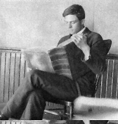 Milton H. Erickson ในวัยหนุ่ม ผู้มีอิทธิพลต่อ Clinical Hypnosis